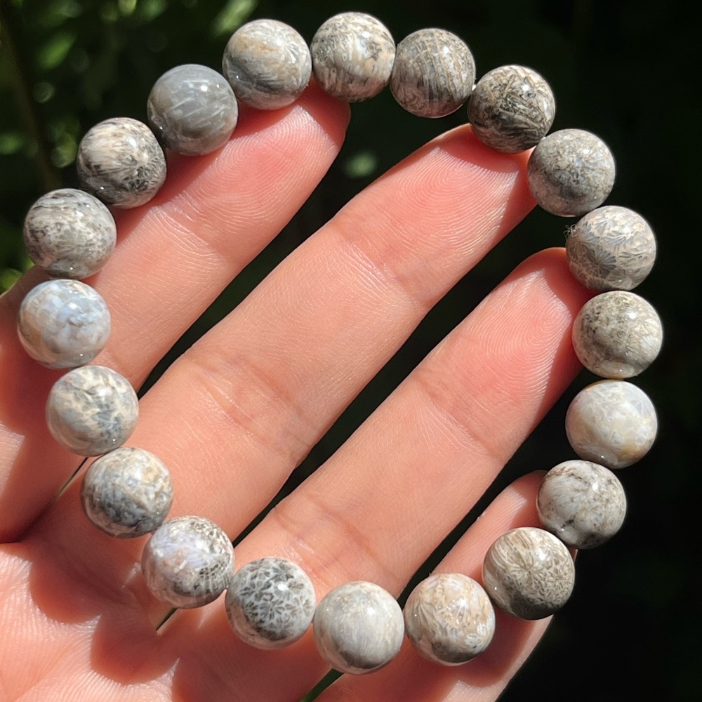 10mm‎ stretchable gray coral jade bracelet
